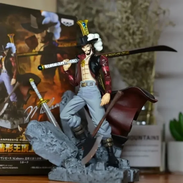 Dracule Mihawk Figure: 15CM One Piece Collectible Figures 6