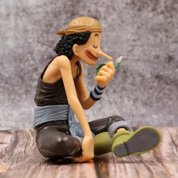 Usopp Figurine: Smelling Flower Figures 7